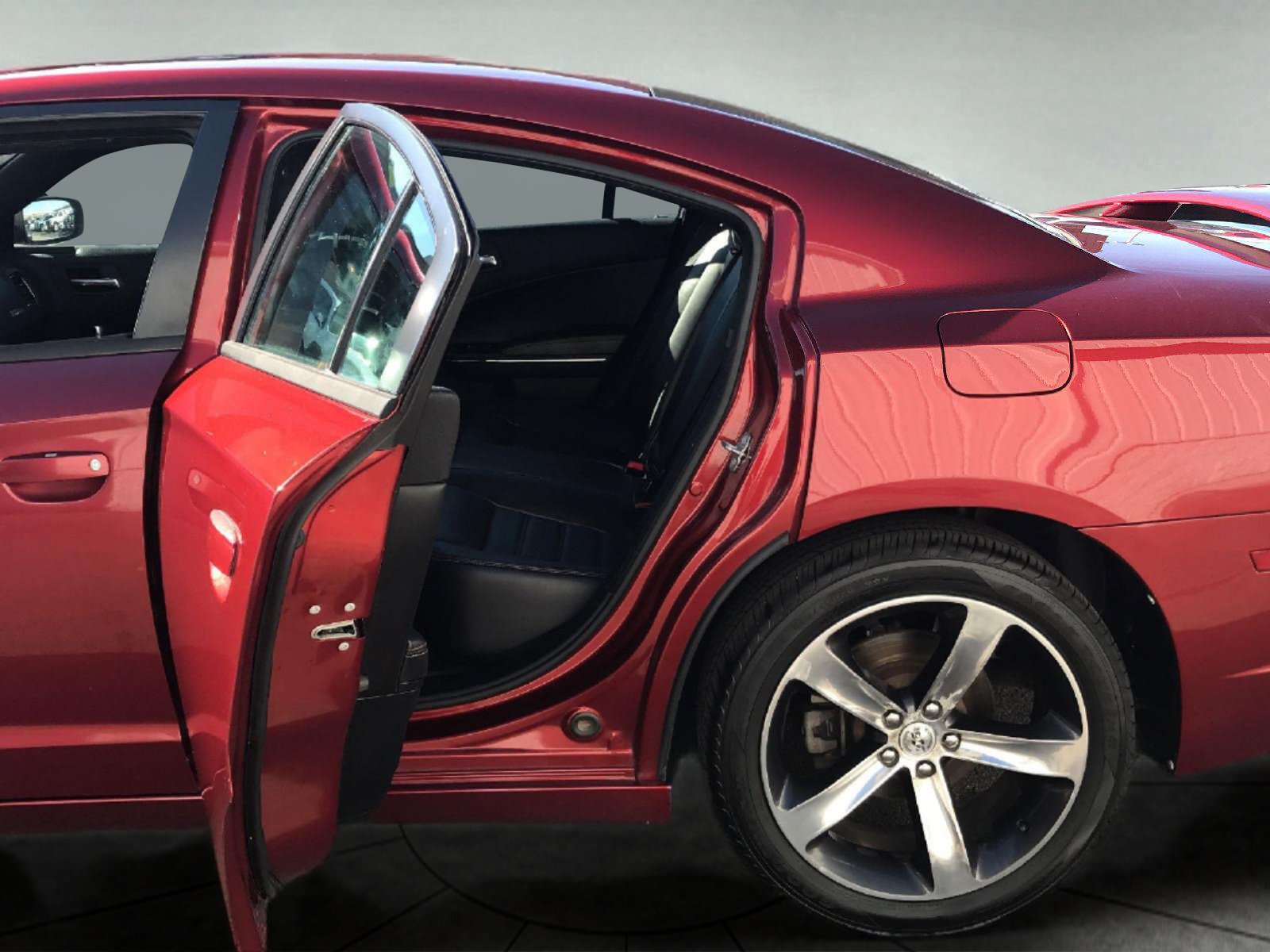 Used 2014 Dodge Charger SXT RWD image 22