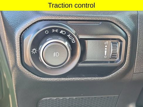 Used 2023 Jeep Wrangler Unlimited Sahara AWD/4WD image 20
