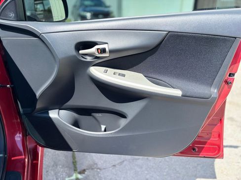 Used 2011 Toyota Corolla S FWD image 11
