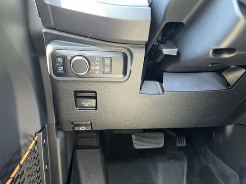 Used 2024 Ford Bronco Badlands AWD/4WD image 18