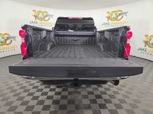 Certified 2025 Chevrolet Silverado 3500 LT image 33