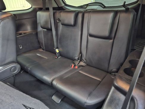 Used 2019 Toyota Highlander XLE FWD image 28