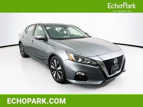 Used 2020 Nissan Altima 2.5 SL FWD image 1