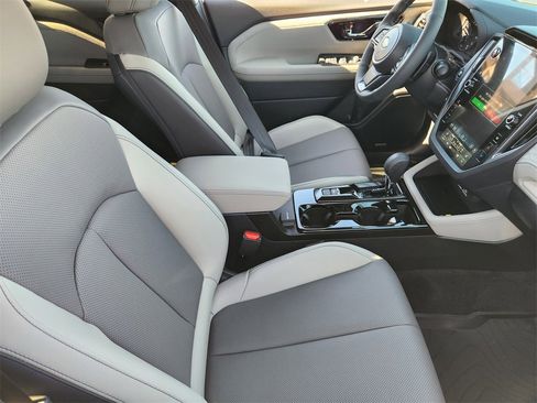 New 2026 Subaru Forester Limited image 10