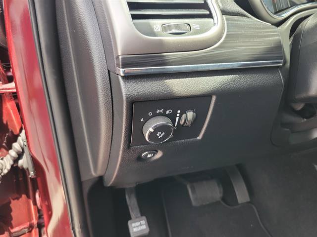Used 2020 Jeep Grand Cherokee Limited RWD image 42