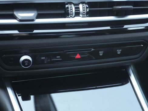 Used 2023 BMW M240i xDrive Coupe w/ Premium Package image 27