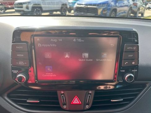 Used 2018 Hyundai Elantra GT FWD image 21