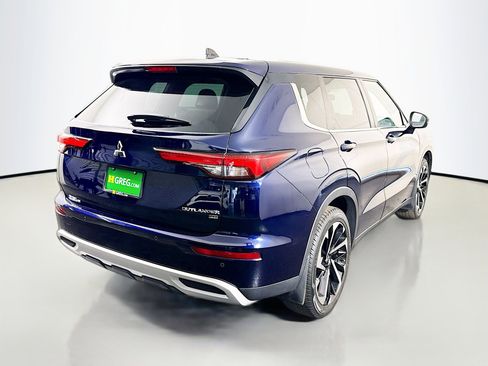 Used 2022 Mitsubishi Outlander SE FWD image 10