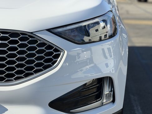 Certified 2023 Ford Edge SEL w/ Convenience Package AWD/4WD image 10
