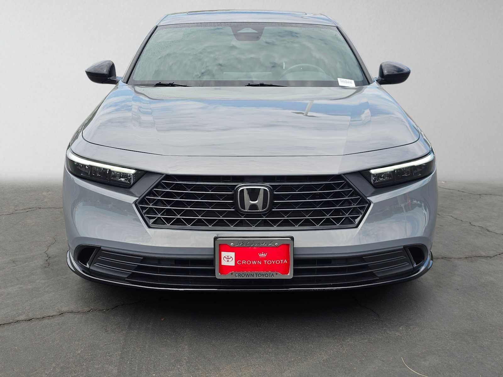 Used 2025 Honda Accord Sport image 8