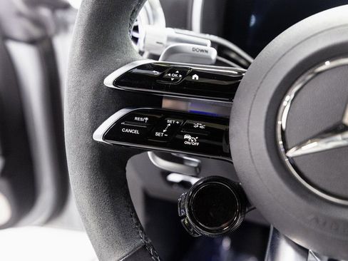 Used 2022 Mercedes-Benz SL 63 AMG 4MATIC image 12