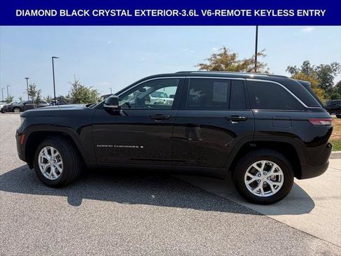 Certified 2023 Jeep Grand Cherokee Limited w/ Luxury Tech Group II AWD/4WD image 6