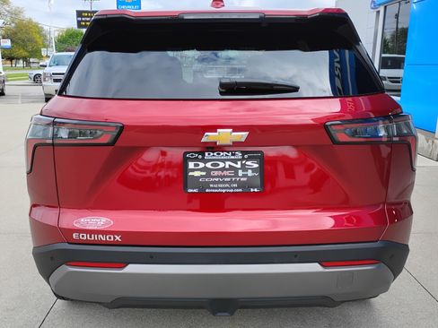 Used 2025 Chevrolet Equinox LT FWD image 33