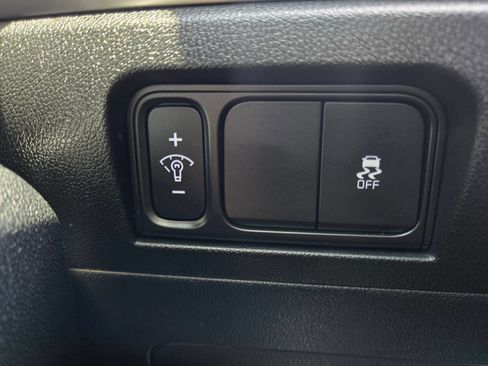 Used 2025 Kia Sorento S w/ Panoramic Sunroof Package FWD image 26