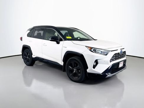 Used 2020 Toyota RAV4 XSE AWD/4WD image 8
