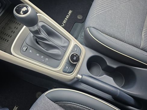 New 2026 Hyundai Venue SEL FWD image 24
