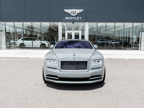 Used 2020 Rolls-Royce Dawn RWD image 19