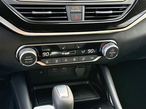 New 2025 Nissan Altima 2.5 SR image 5