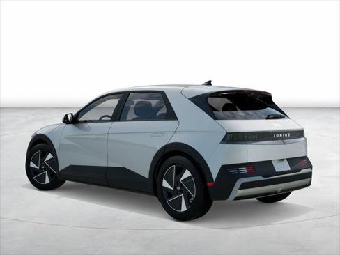 New 2026 Hyundai Ioniq 5 SE AWD/4WD image 5