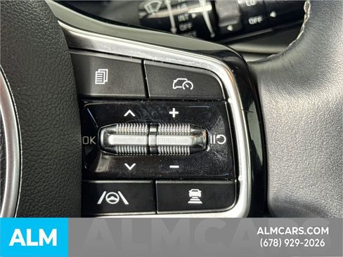Used 2024 Kia Sorento S image 30