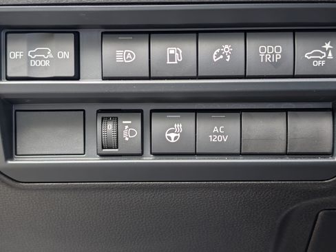 Used 2026 Toyota Sequoia Limited AWD/4WD image 38