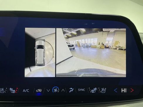 Used 2025 Chevrolet Tahoe Premier image 17