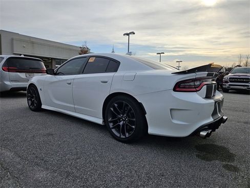Used 2023 Dodge Charger Scat Pack image 5