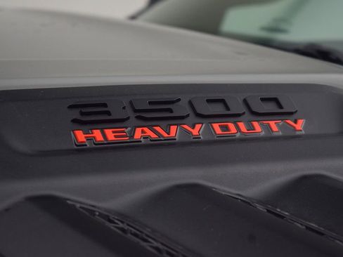 New 2026 RAM 3500 Laramie AWD/4WD image 17
