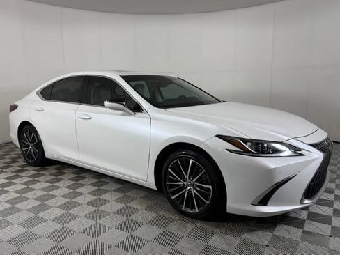 Used 2024 Lexus ES 350 w/ Premium Package FWD image 14