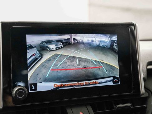 Certified 2024 Toyota RAV4 XLE FWD image 26