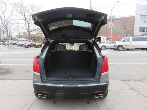 Used 2019 Cadillac XT5 AWD image 26