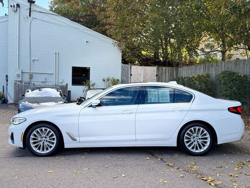 Used 2021 BMW 530i xDrive image 3