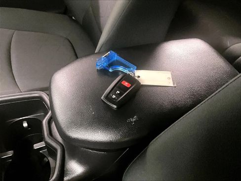 Certified 2024 Toyota RAV4 XLE image 30