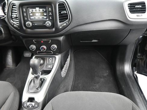 Used 2018 Jeep Compass Sport AWD/4WD image 45