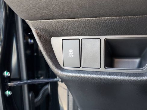 New 2027 Honda HR-V LX image 13
