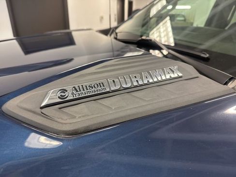 Used 2022 Chevrolet Silverado 3500 LT image 6