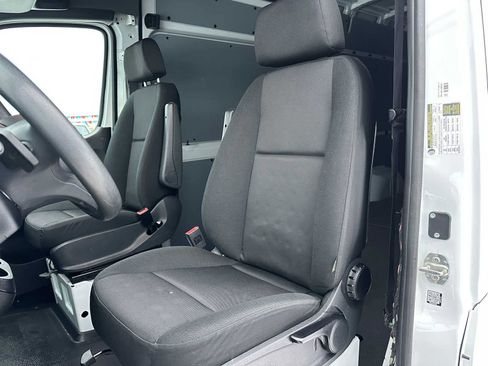 Used 2023 Mercedes-Benz Sprinter 2500 image 24