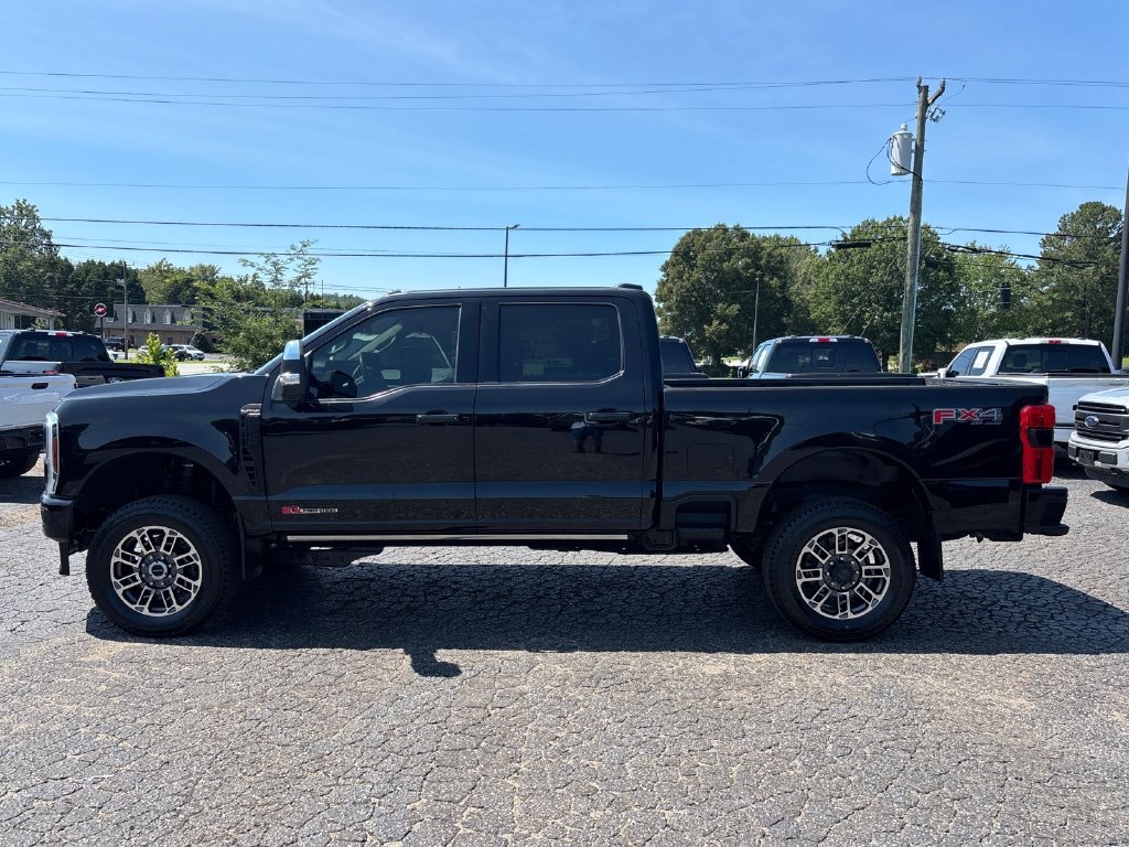 Used 2025 Ford F250 Platinum w/ Platinum Plus Package AWD/4WD image 4