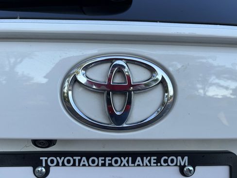 Used 2024 Toyota RAV4 LE AWD/4WD image 32