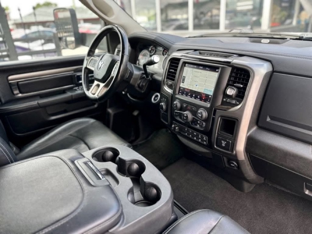 Used 2018 RAM 3500 Laramie w/ Sport Appearance Group AWD/4WD image 18