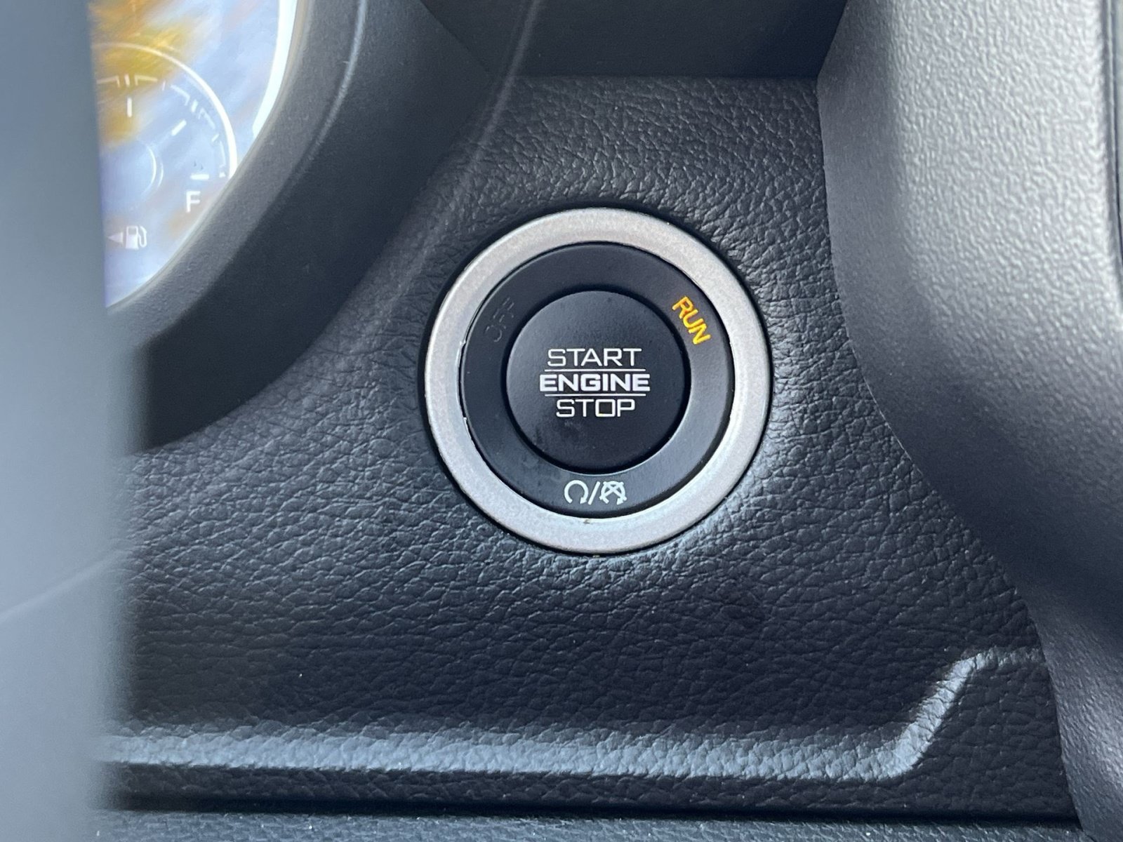 Used 2025 RAM 1500 Big Horn AWD/4WD image 40