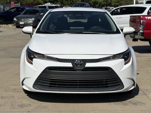 Used 2024 Toyota Corolla LE FWD image 7