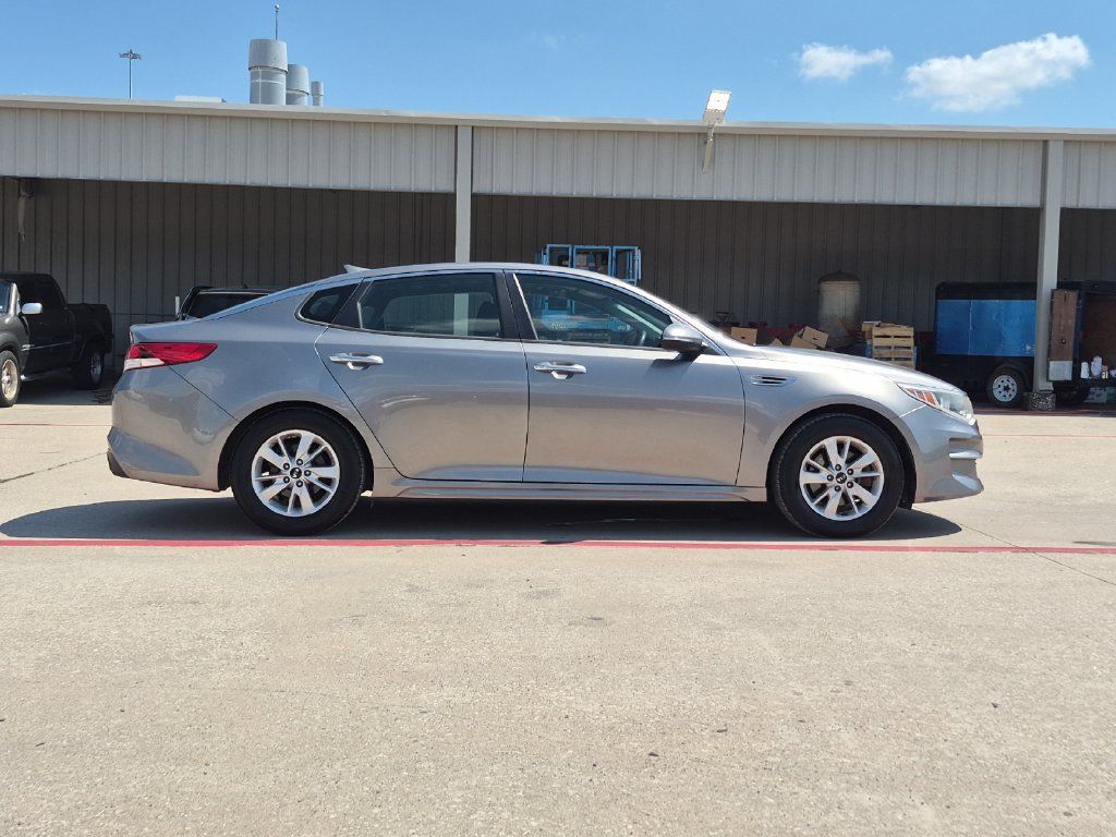 Used 2018 Kia Optima LX FWD image 7