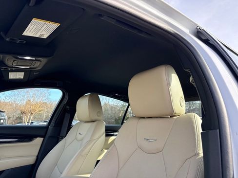 Certified 2023 Cadillac CT5 Luxury image 12