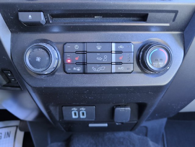 Used 2018 Ford F150 XLT w/ Equipment Group 302A Luxury AWD/4WD image 19