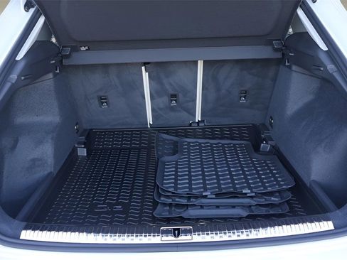 Used 2024 Audi Q3 2.0T Premium Plus image 16