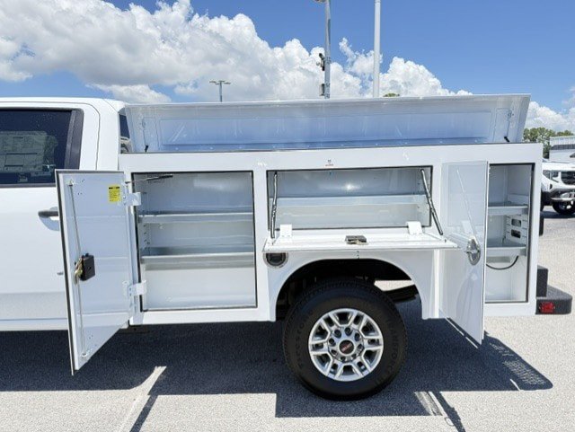 New 2026 GMC Sierra 2500 Pro w/ Convenience Package RWD image 6