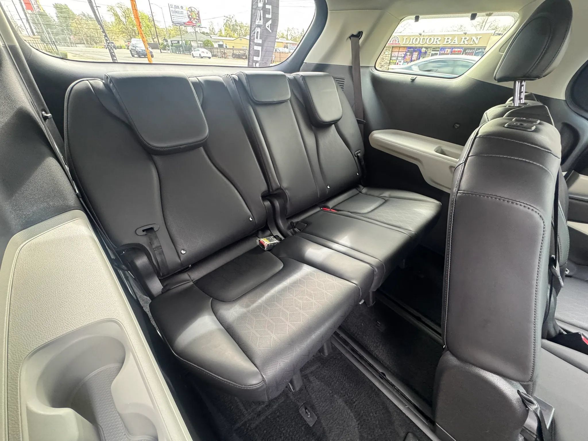 Used 2022 Kia Carnival SX FWD image 16