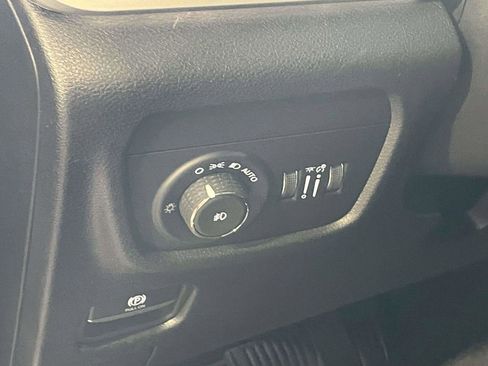 New 2025 Jeep Grand Cherokee L Limited image 31