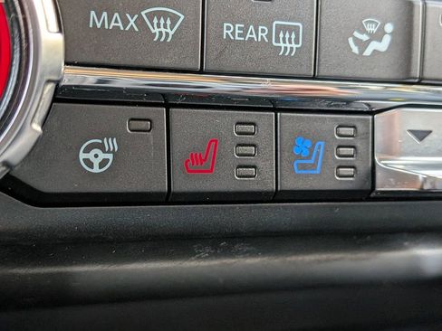 Used 2022 Ford F150 Lariat w/ Equipment Group 502A High image 25